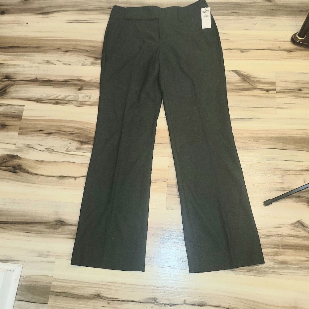 NWT Old Navy Charcoal Straight Leg Stretch Sits Below Waist Dress Pants Size 8